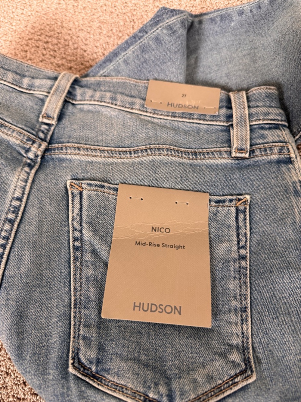 NWT Hudson ‘Nico’ Mid Rise Straight Light Blue Jeans with Front Slits Sz 27 - Picture 4 of 7